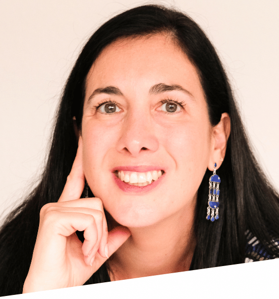 Dr Carolina Adaros